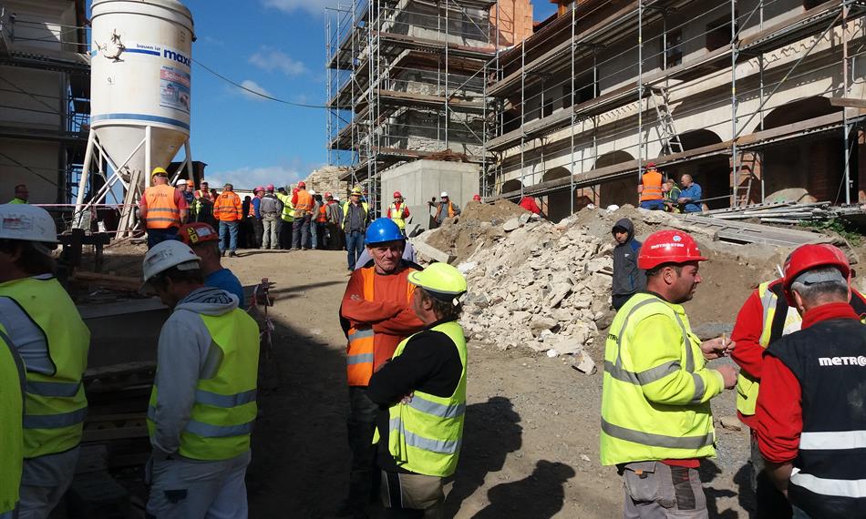 2019-9-19-1144TROJA 1.jpg